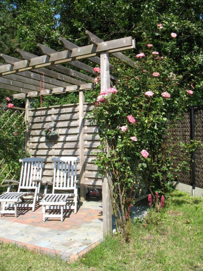 Bed and Breakfast B&Logies De Duinroos Koksijde Esterno foto